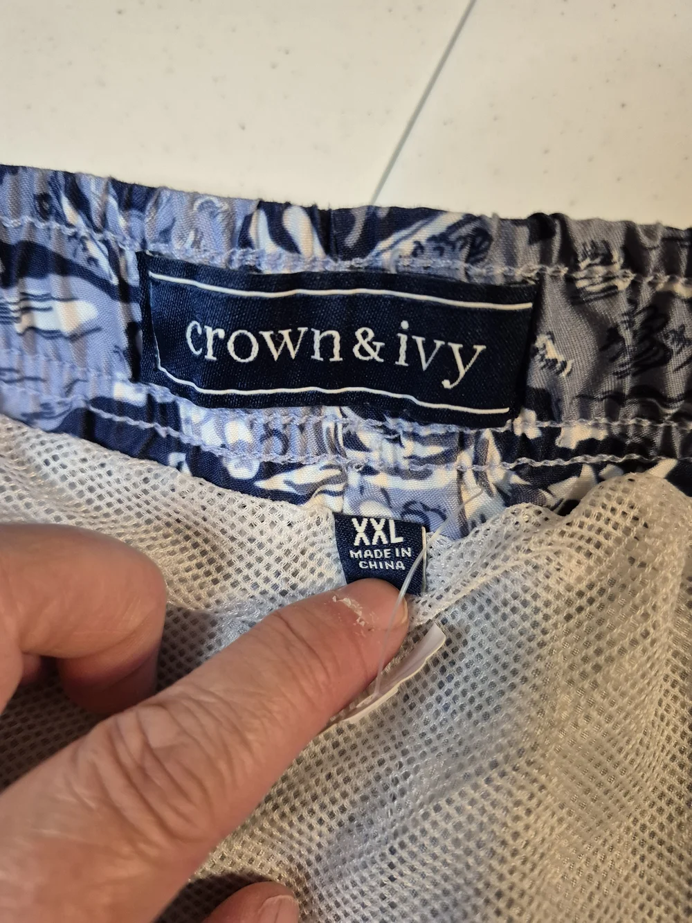 crown & ivy Blue and White Tropical Print Swim Trunks 4827